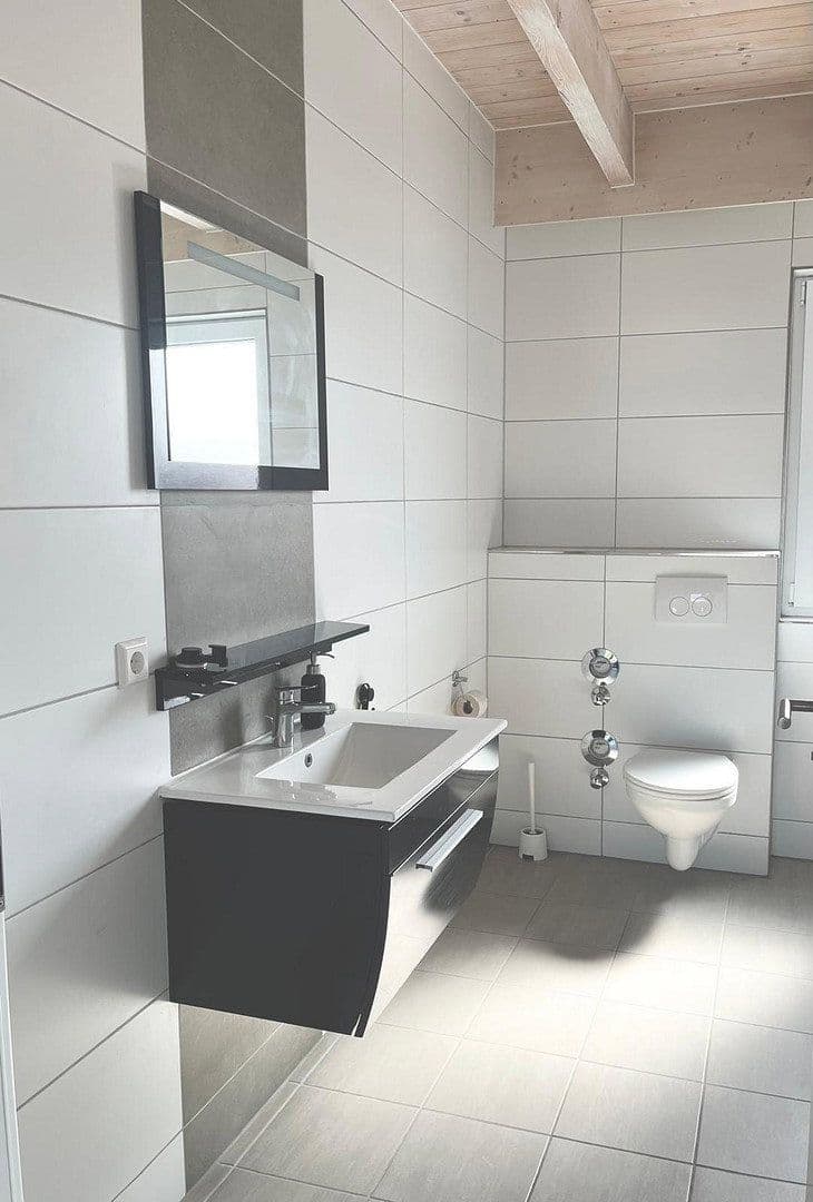 Pronájem bytu 2+1 48 m², Neckargatrtacher Str. 15, Heilbronn, Bádensko-Württembersko Pronájem bytu 2+1 48 m², Neckargatrtacher Str. 15, Heilbronn, Bádensko-Württembersko