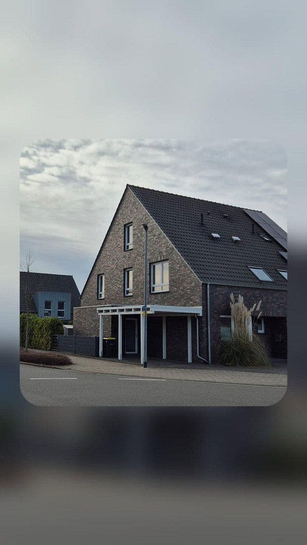 Prodej domu 134 m², pozemek 280 m², Greven, Severní Porýní-Vestfálsko Prodej domu 134 m², pozemek 280 m², Greven, Severní Porýní-Vestfálsko