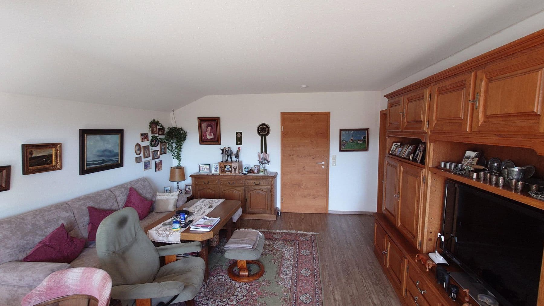 Prodej domu 200 m², pozemek 874 m², An der Schanz 1a, Burgberg im Allgäu, Bavorsko Prodej domu 200 m², pozemek 874 m², An der Schanz 1a, Burgberg im Allgäu, Bavorsko