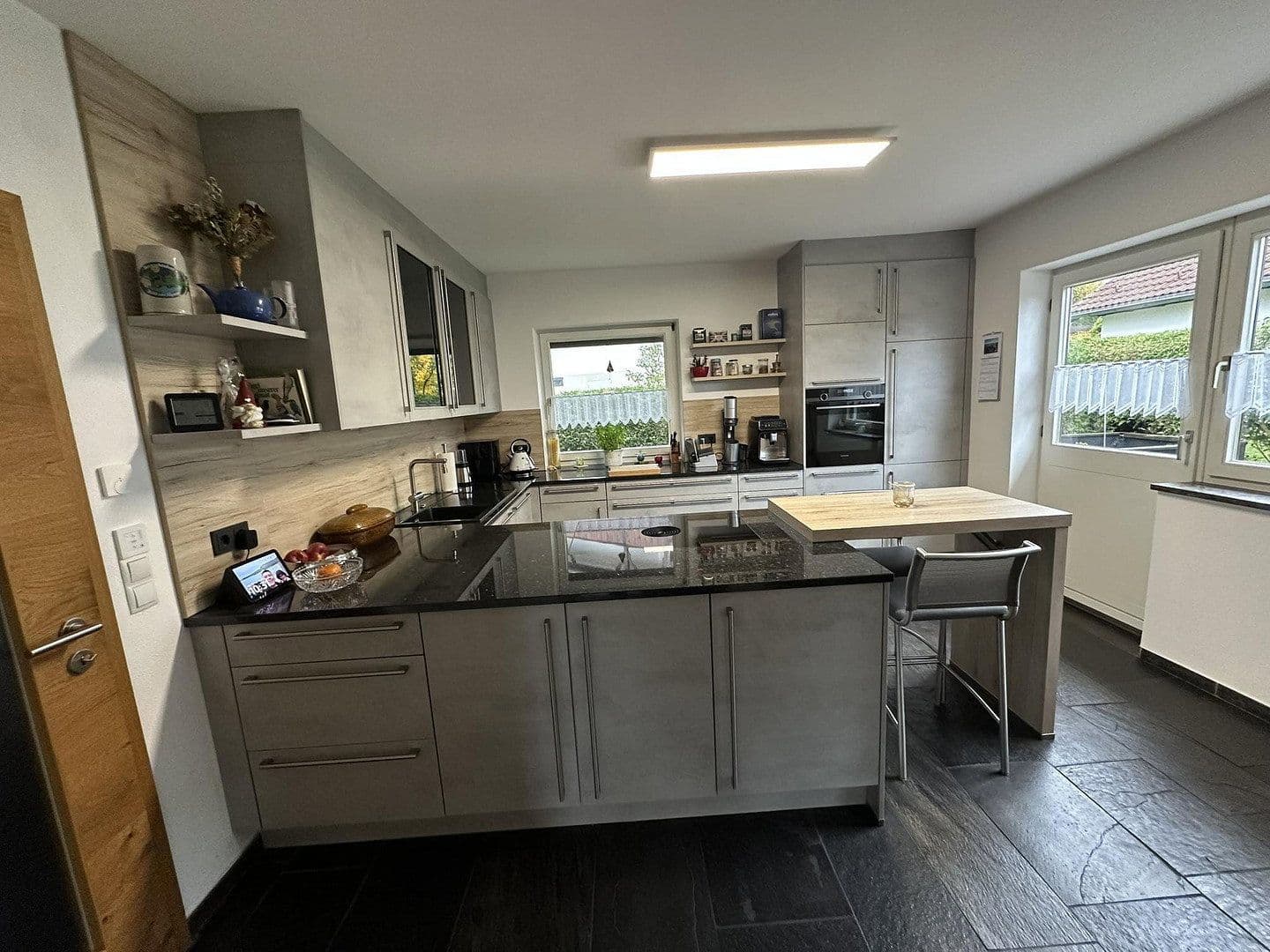 Prodej domu 200 m², pozemek 874 m², An der Schanz 1a, Burgberg im Allgäu, Bavorsko Prodej domu 200 m², pozemek 874 m², An der Schanz 1a, Burgberg im Allgäu, Bavorsko