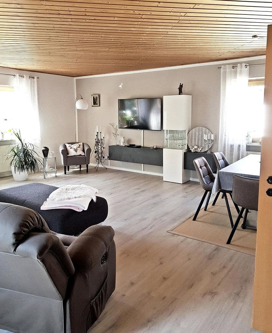 Prodej bytu 4+kk 171 m², Henfenfeld, Bavorsko Prodej bytu 4+kk 171 m², Henfenfeld, Bavorsko