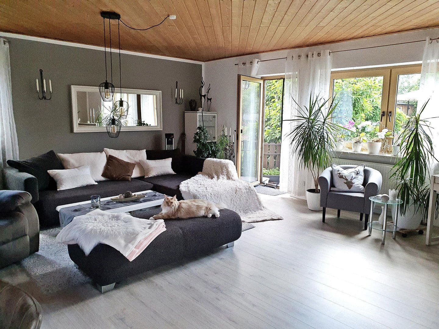 Prodej bytu 4+kk 171 m², Henfenfeld, Bavorsko Prodej bytu 4+kk 171 m², Henfenfeld, Bavorsko