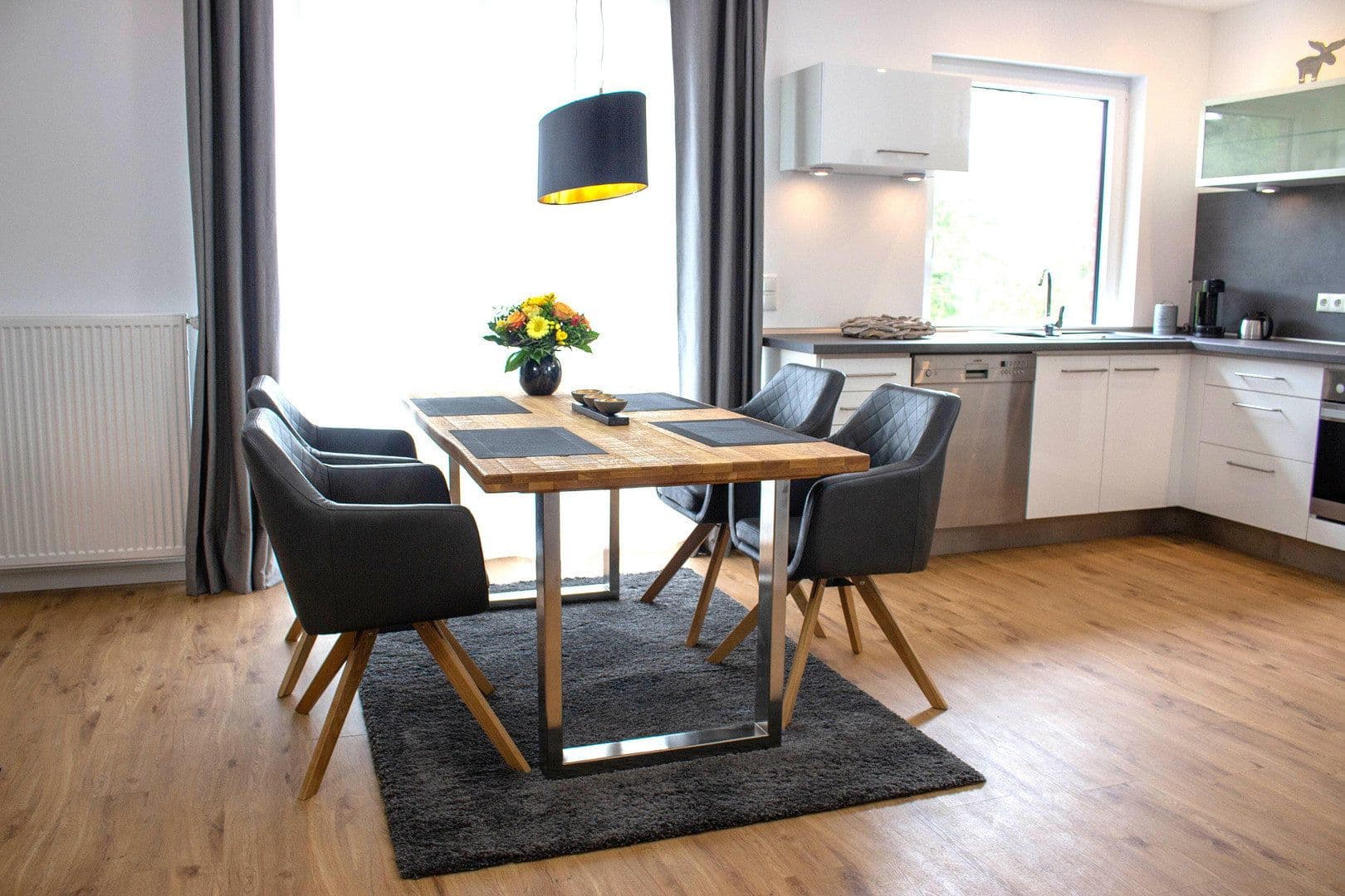 Prodej bytu 3+1 91 m², Lehmkuhle 1, Undeloh, Dolní Sasko Prodej bytu 3+1 91 m², Lehmkuhle 1, Undeloh, Dolní Sasko