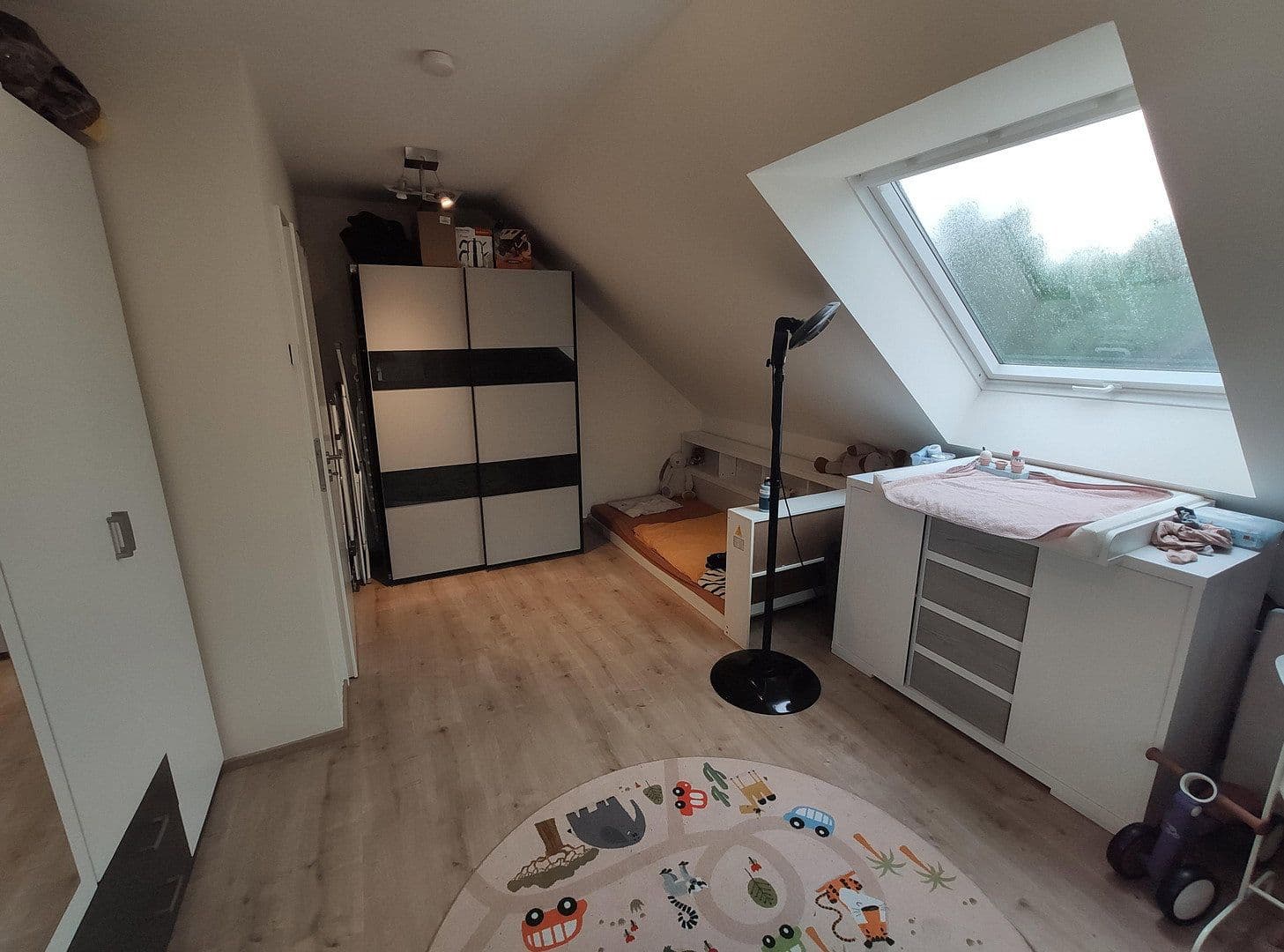 Pronájem bytu 3+1 91 m², Danziger Straße 1, Wermelskirchen, Severní Porýní-Vestfálsko Pronájem bytu 3+1 91 m², Danziger Straße 1, Wermelskirchen, Severní Porýní-Vestfálsko