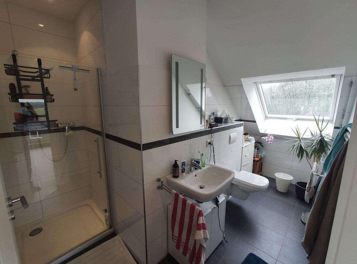 Pronájem bytu 3+1 91 m², Danziger Straße 1, Wermelskirchen, Severní Porýní-Vestfálsko Pronájem bytu 3+1 91 m², Danziger Straße 1, Wermelskirchen, Severní Porýní-Vestfálsko