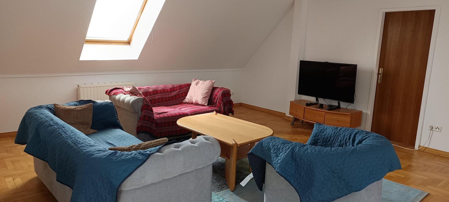 Pronájem bytu 3+1 109 m², Berlin, Berlín Pronájem bytu 3+1 109 m², Berlin, Berlín
