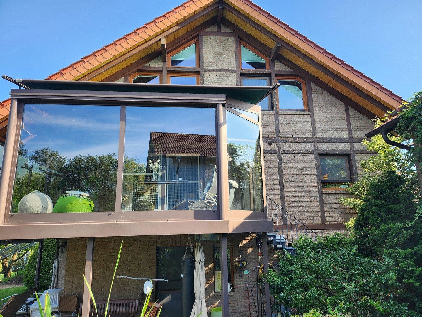 Prodej domu 240 m², pozemek 767 m², Schlotheimer Strasse 42, Hessisch Lichtenau, Hessen Prodej domu 240 m², pozemek 767 m², Schlotheimer Strasse 42, Hessisch Lichtenau, Hessen