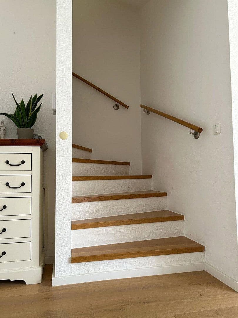 Prodej domu 165 m², pozemek 348 m², Sauerlach, Bavorsko Prodej domu 165 m², pozemek 348 m², Sauerlach, Bavorsko