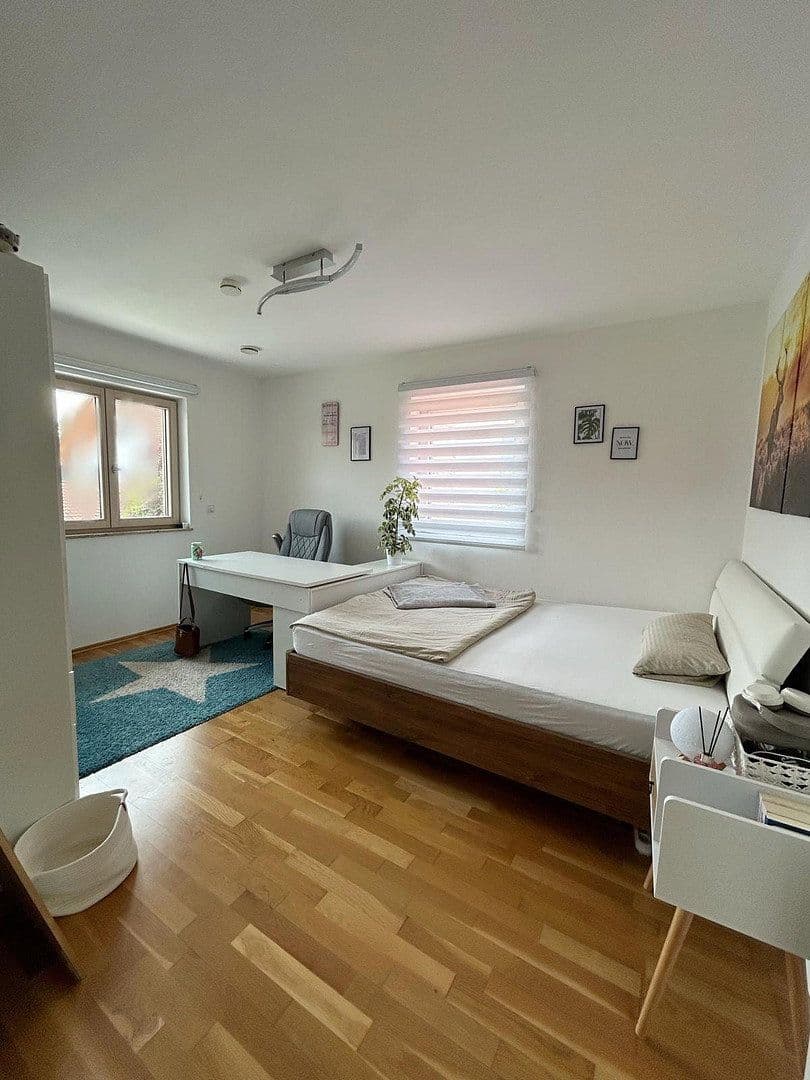 Prodej domu 165 m², pozemek 348 m², Sauerlach, Bavorsko Prodej domu 165 m², pozemek 348 m², Sauerlach, Bavorsko