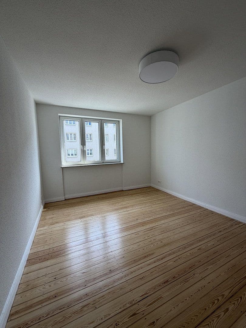 Pronájem bytu 3+1 70 m², Klosterbachstraße 16, Rostock, Mecklenburg-Vorpommern Pronájem bytu 3+1 70 m², Klosterbachstraße 16, Rostock, Mecklenburg-Vorpommern