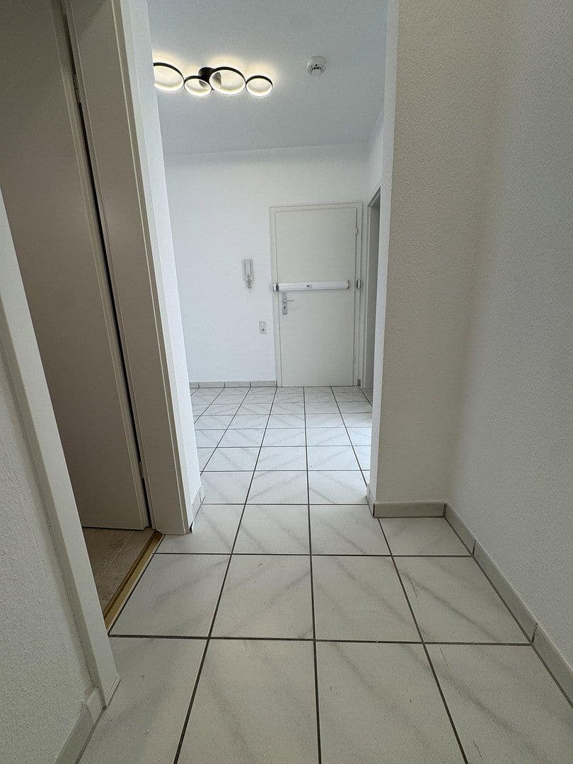 Pronájem bytu 3+1 90 m², Rheinallee 137, Düsseldorf, Severní Porýní-Vestfálsko Pronájem bytu 3+1 90 m², Rheinallee 137, Düsseldorf, Severní Porýní-Vestfálsko