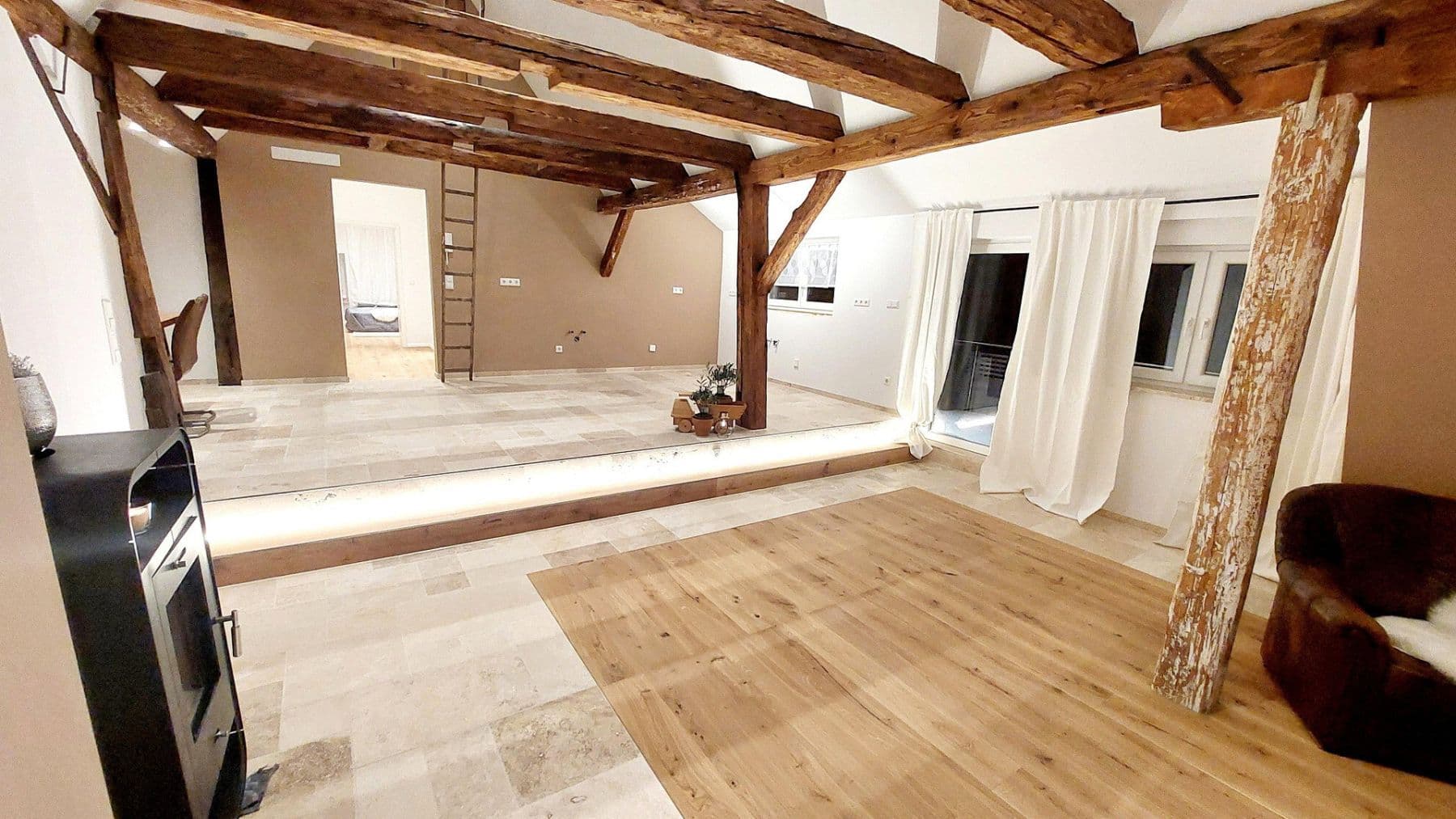Pronájem bytu 4+1 130 m², Göppingen, Bádensko-Württembersko Pronájem bytu 4+1 130 m², Göppingen, Bádensko-Württembersko