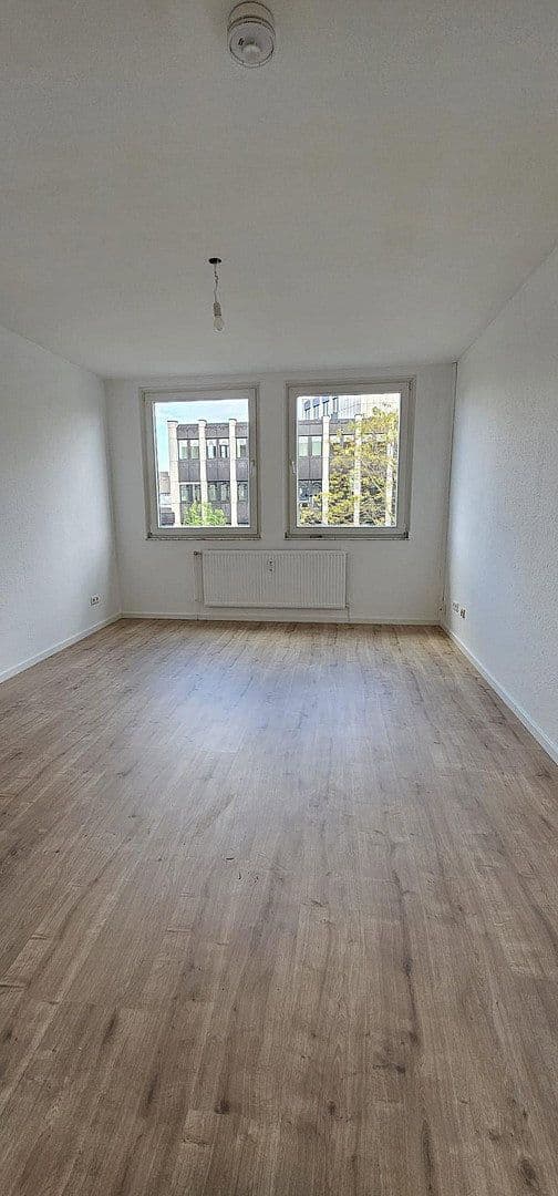Pronájem bytu 1+1 22 m², Bismarckstr. 42, Essen, Severní Porýní-Vestfálsko Pronájem bytu 1+1 22 m², Bismarckstr. 42, Essen, Severní Porýní-Vestfálsko