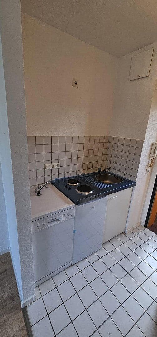 Pronájem bytu 1+1 22 m², Bismarckstr. 42, Essen, Severní Porýní-Vestfálsko Pronájem bytu 1+1 22 m², Bismarckstr. 42, Essen, Severní Porýní-Vestfálsko