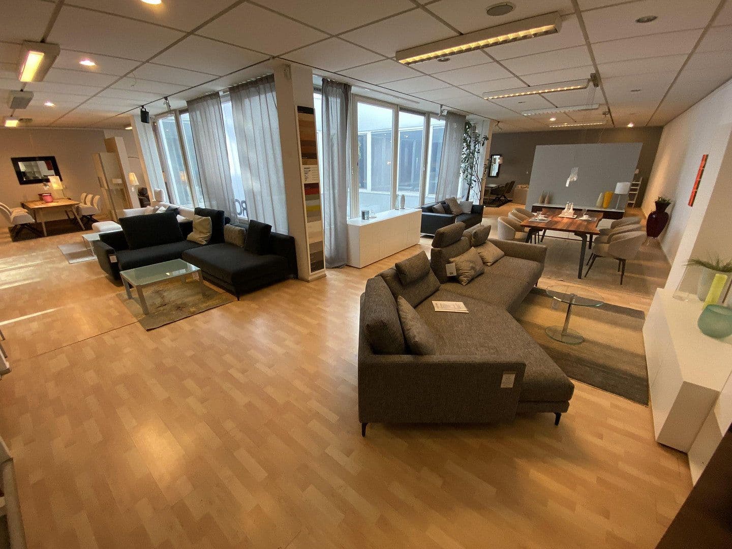 Prodej nebytového prostoru 686 m², Geislinger Str.4 + Gartenstraße 25, Göppingen, Bádensko-Württembersko Prodej nebytového prostoru 686 m², Geislinger Str.4 + Gartenstraße 25, Göppingen, Bádensko-Württembersko