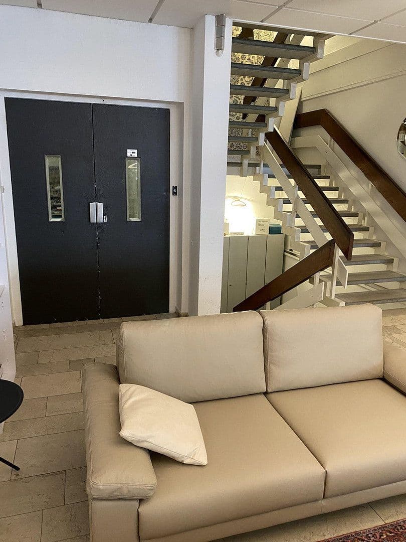Prodej nebytového prostoru 686 m², Geislinger Str.4 + Gartenstraße 25, Göppingen, Bádensko-Württembersko Prodej nebytového prostoru 686 m², Geislinger Str.4 + Gartenstraße 25, Göppingen, Bádensko-Württembersko