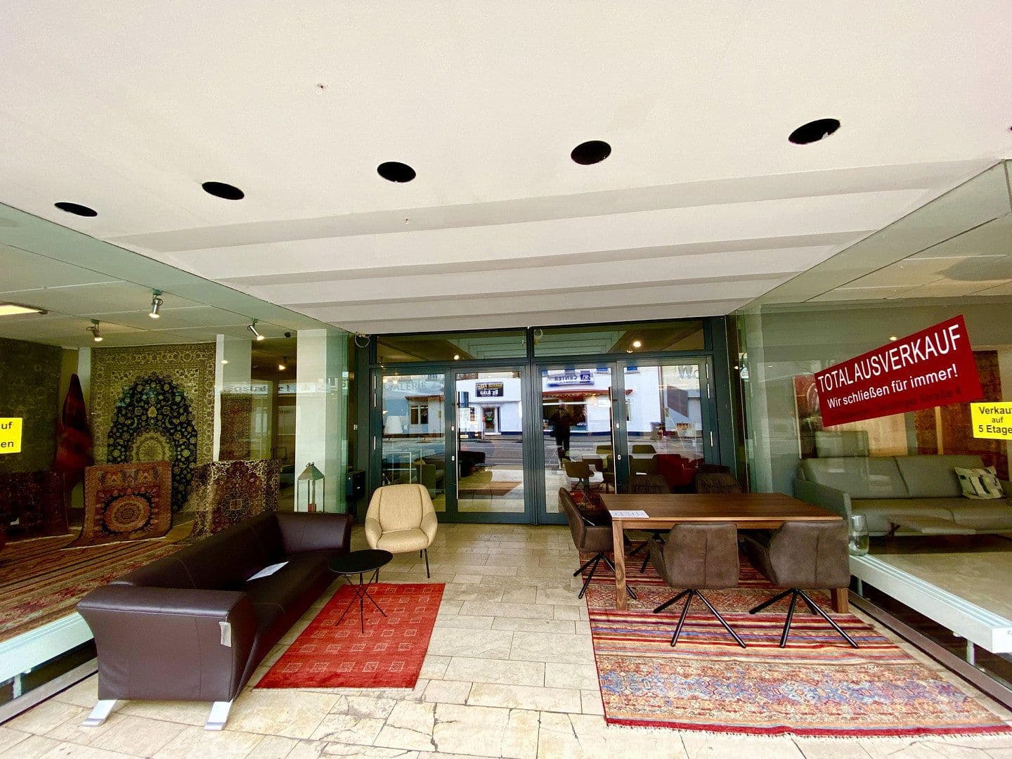Prodej nebytového prostoru 686 m², Geislinger Str.4 + Gartenstraße 25, Göppingen, Bádensko-Württembersko Prodej nebytového prostoru 686 m², Geislinger Str.4 + Gartenstraße 25, Göppingen, Bádensko-Württembersko