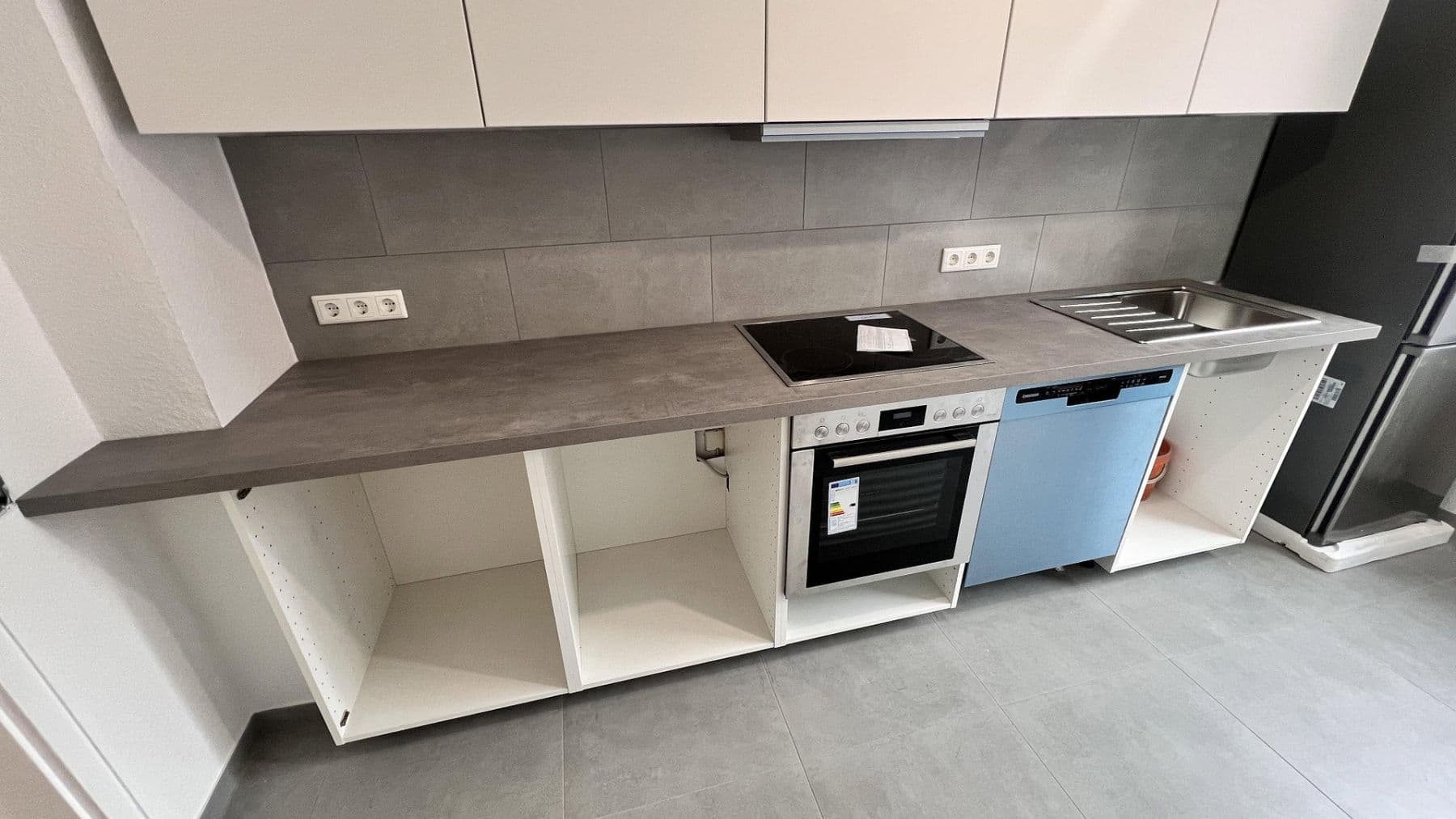 Pronájem bytu 3+1 83 m², Niederdonker Str. 9, Düsseldorf, Severní Porýní-Vestfálsko Pronájem bytu 3+1 83 m², Niederdonker Str. 9, Düsseldorf, Severní Porýní-Vestfálsko