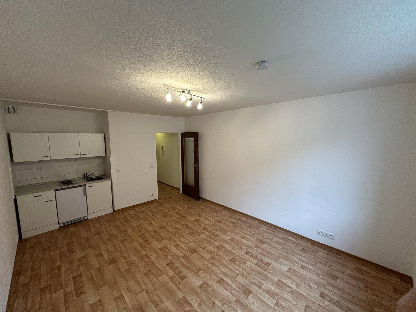 Pronájem bytu 1+1 25 m², Nürnberg, Bavorsko Pronájem bytu 1+1 25 m², Nürnberg, Bavorsko
