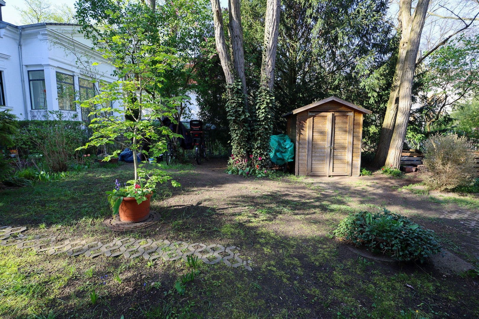 Prodej bytu 2+1 69 m², Ostpreussendamm 47a, Berlin, Berlín Prodej bytu 2+1 69 m², Ostpreussendamm 47a, Berlin, Berlín
