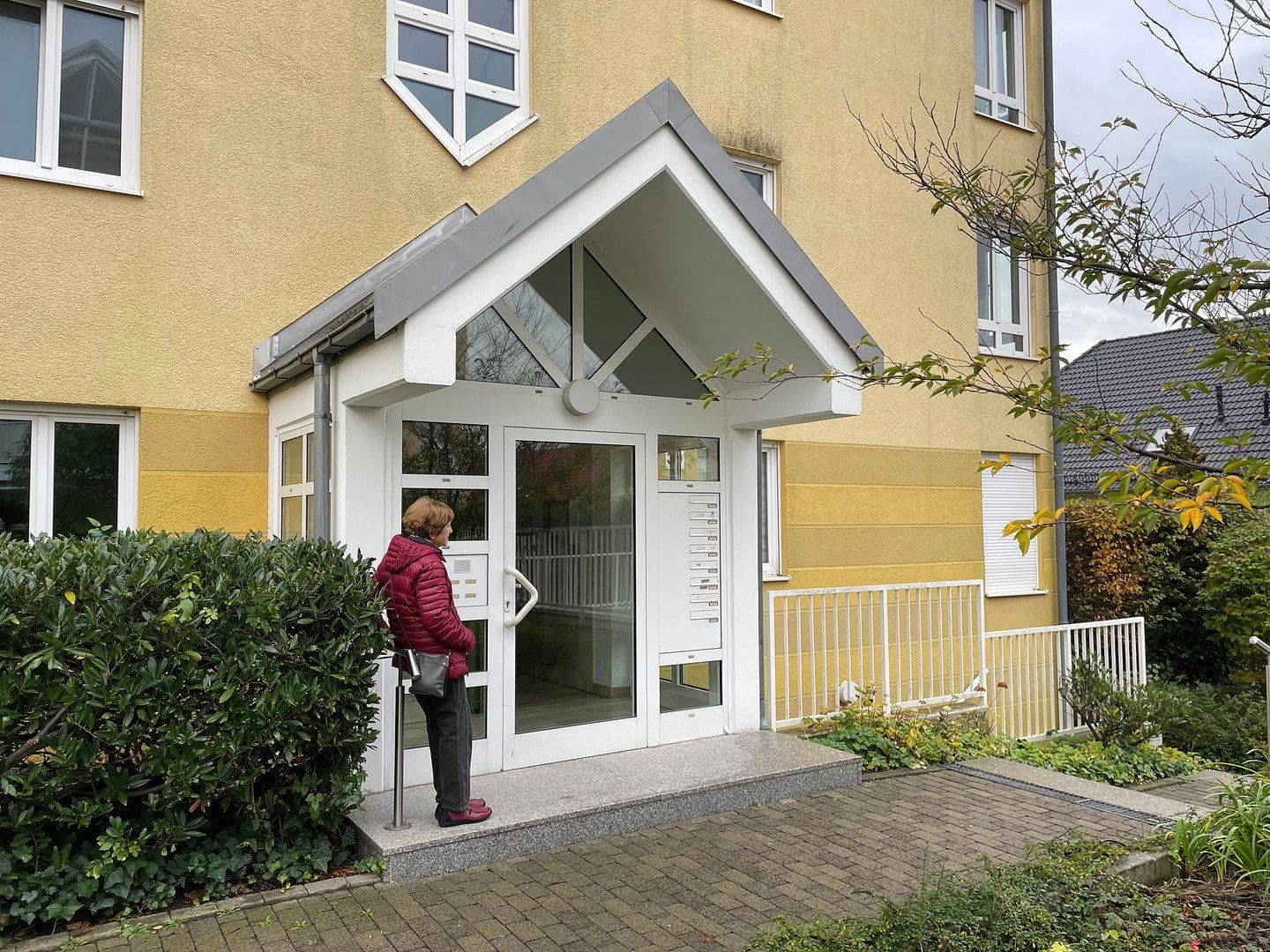 Prodej bytu 3+1 77 m², Zum Heiderand 30, Dresden -Weißig, Sasko Prodej bytu 3+1 77 m², Zum Heiderand 30, Dresden -Weißig, Sasko