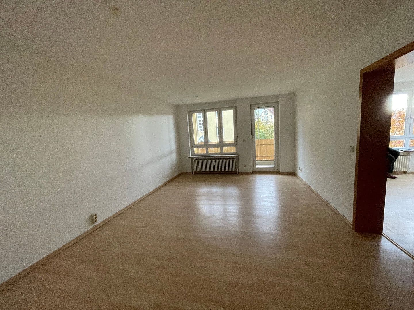 Prodej bytu 3+1 77 m², Zum Heiderand 30, Dresden -Weißig, Sasko Prodej bytu 3+1 77 m², Zum Heiderand 30, Dresden -Weißig, Sasko