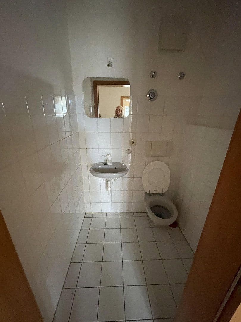 Prodej bytu 3+1 77 m², Zum Heiderand 30, Dresden -Weißig, Sasko Prodej bytu 3+1 77 m², Zum Heiderand 30, Dresden -Weißig, Sasko