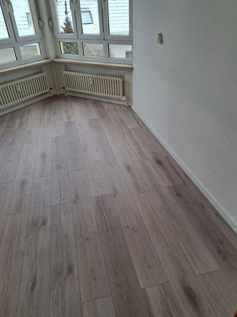 Prodej bytu 3+1 77 m², Zum Heiderand 30, Dresden -Weißig, Sasko Prodej bytu 3+1 77 m², Zum Heiderand 30, Dresden -Weißig, Sasko