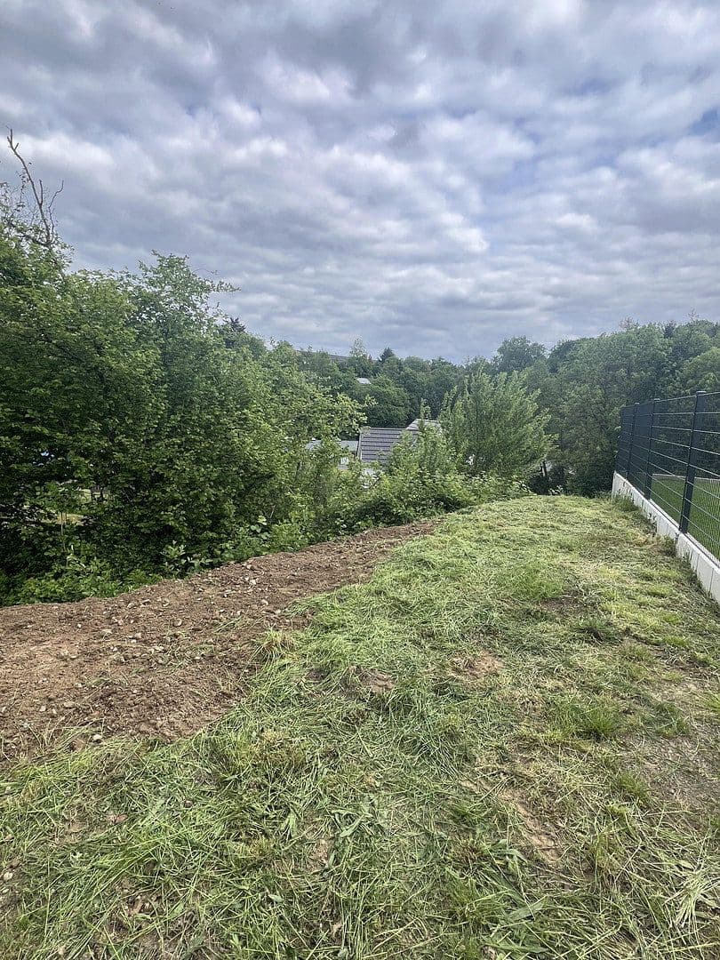 Prodej pozemku 572 m², Neuer Graben 2A, Neunkirchen-Seelscheid, Severní Porýní-Vestfálsko Prodej pozemku 572 m², Neuer Graben 2A, Neunkirchen-Seelscheid, Severní Porýní-Vestfálsko