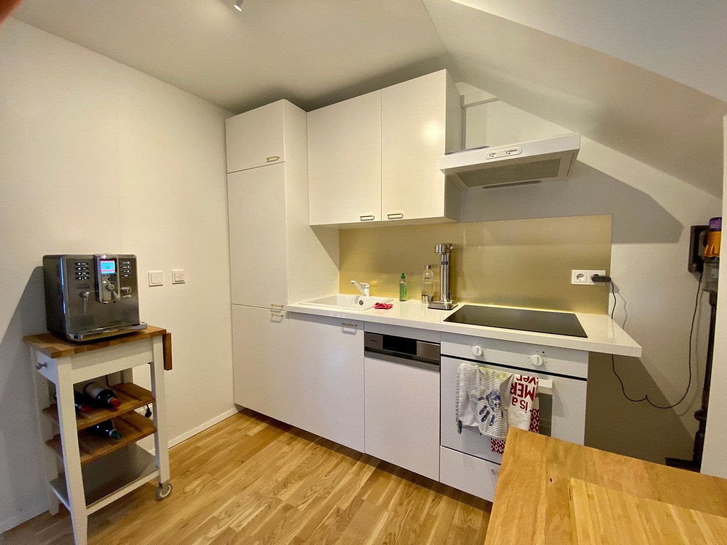 Pronájem bytu 2+1 79 m², München, Bavorsko Pronájem bytu 2+1 79 m², München, Bavorsko