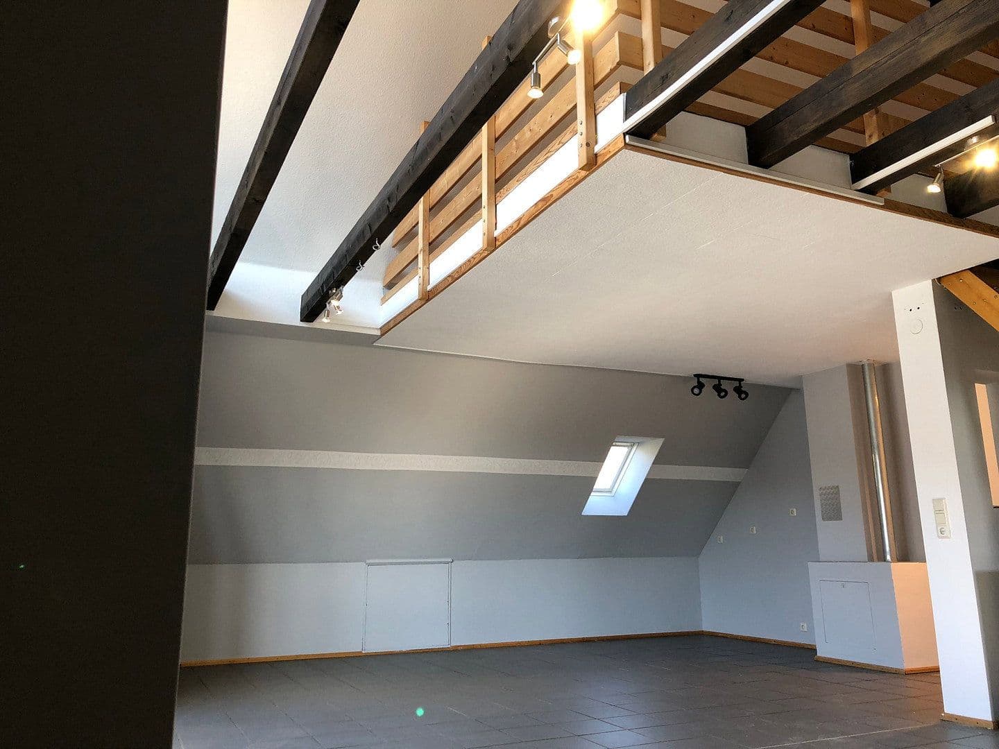 Pronájem bytu 4+1 98 m², Lindenstraße 24, Eulenbis, Porýní-Falc Pronájem bytu 4+1 98 m², Lindenstraße 24, Eulenbis, Porýní-Falc