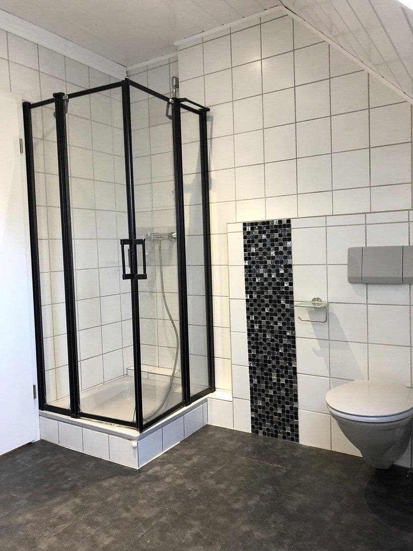 Pronájem bytu 4+1 98 m², Lindenstraße 24, Eulenbis, Porýní-Falc Pronájem bytu 4+1 98 m², Lindenstraße 24, Eulenbis, Porýní-Falc