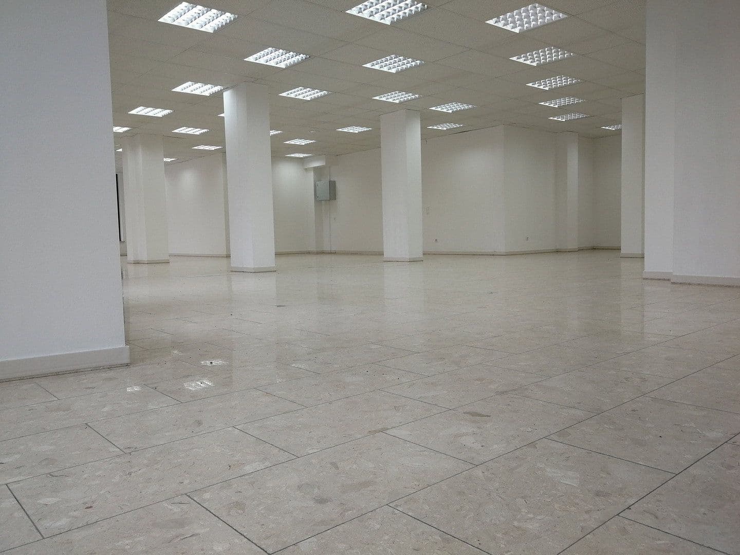Pronájem nebytového prostoru 200 m², Hauptstraße 19 A, Neusäß, Bavorsko Pronájem nebytového prostoru 200 m², Hauptstraße 19 A, Neusäß, Bavorsko