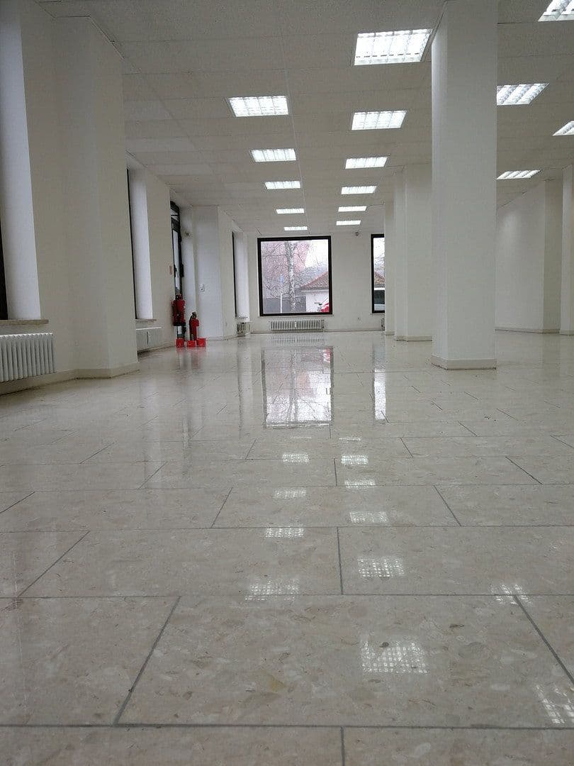 Pronájem nebytového prostoru 200 m², Hauptstraße 19 A, Neusäß, Bavorsko Pronájem nebytového prostoru 200 m², Hauptstraße 19 A, Neusäß, Bavorsko