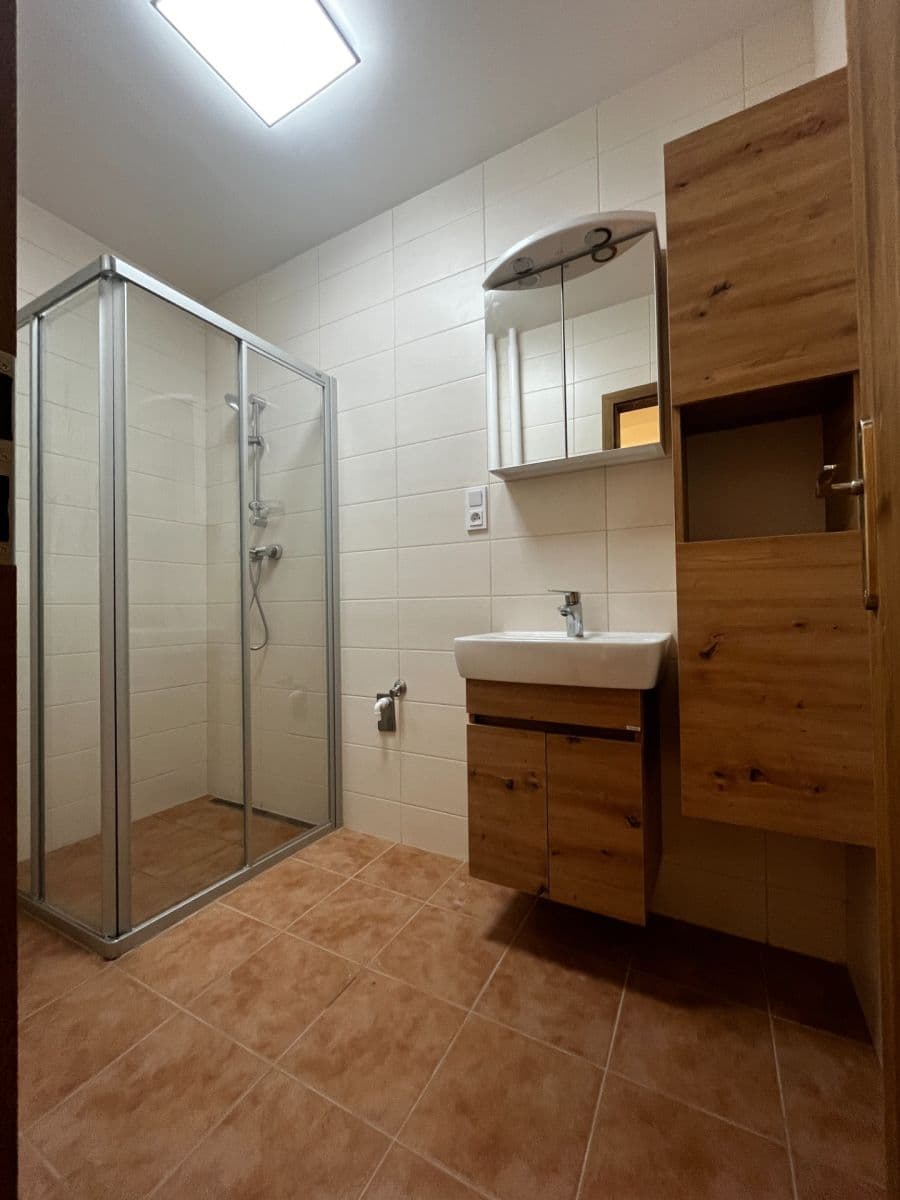 Pronájem bytu 2+1 51 m², Bendlova, Česká Lípa, Liberecký kraj Pronájem bytu 2+1 51 m², Bendlova, Česká Lípa, Liberecký kraj