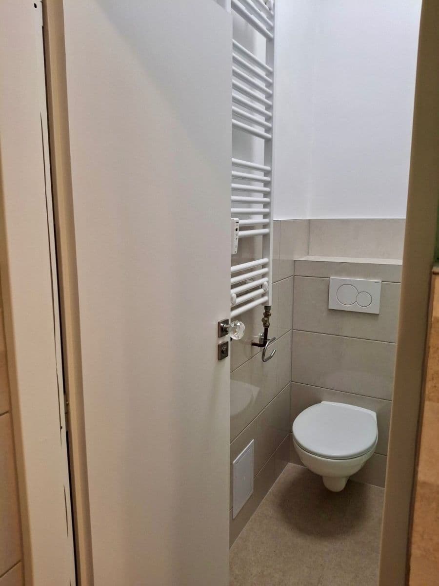 Pronájem bytu 1+kk 24 m², V Horní Stromce, Praha, Praha Pronájem bytu 1+kk 24 m², V Horní Stromce, Praha, Praha