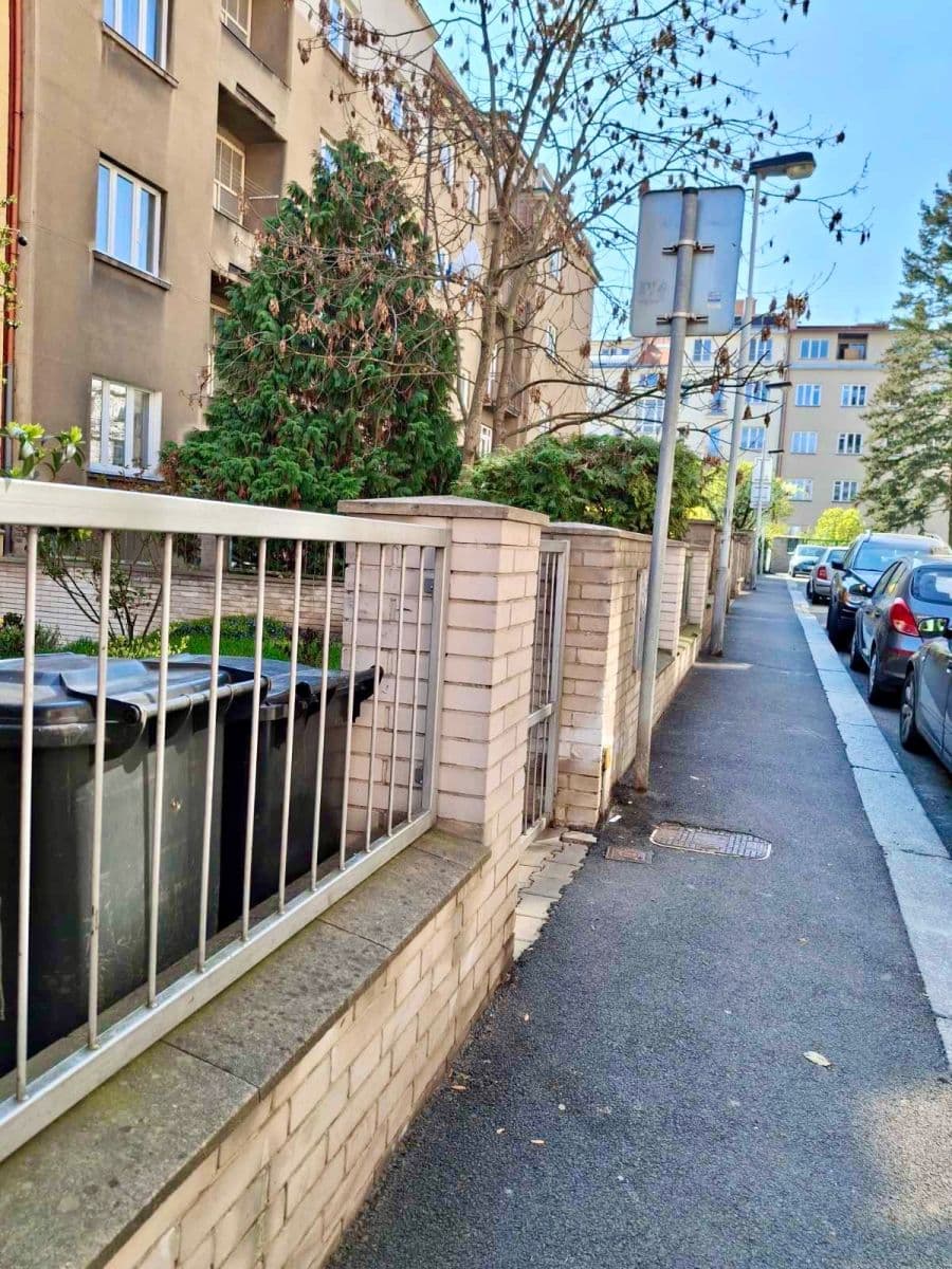 Pronájem bytu 1+kk 24 m², V Horní Stromce, Praha, Praha Pronájem bytu 1+kk 24 m², V Horní Stromce, Praha, Praha