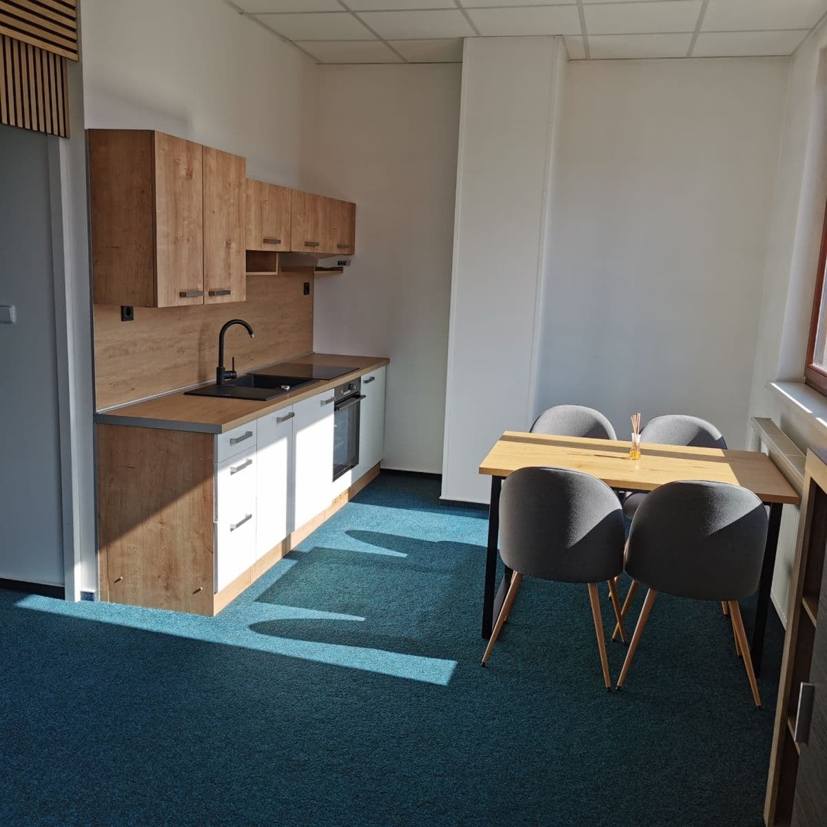Pronájem bytu 2+kk 56 m², Kounická, Ivančice, Jihomoravský kraj Pronájem bytu 2+kk 56 m², Kounická, Ivančice, Jihomoravský kraj