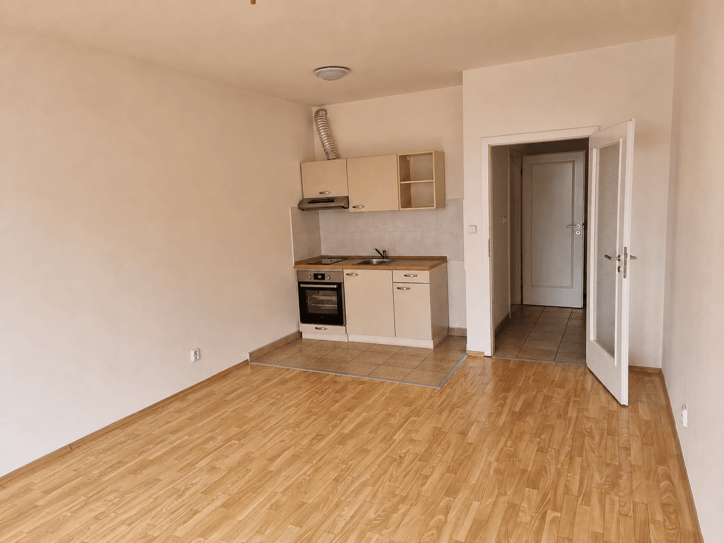 Pronájem bytu 1+kk 30 m², Pešlova, Praha, Praha Pronájem bytu 1+kk 30 m², Pešlova, Praha, Praha