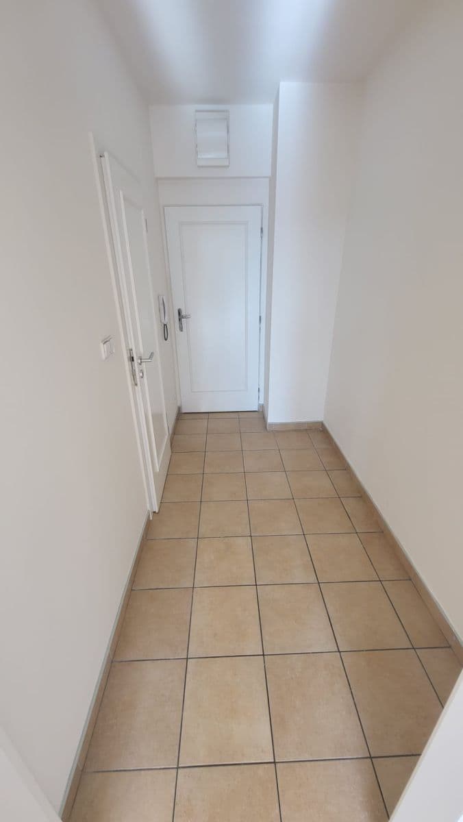 Pronájem bytu 1+kk 30 m², Pešlova, Praha, Praha Pronájem bytu 1+kk 30 m², Pešlova, Praha, Praha