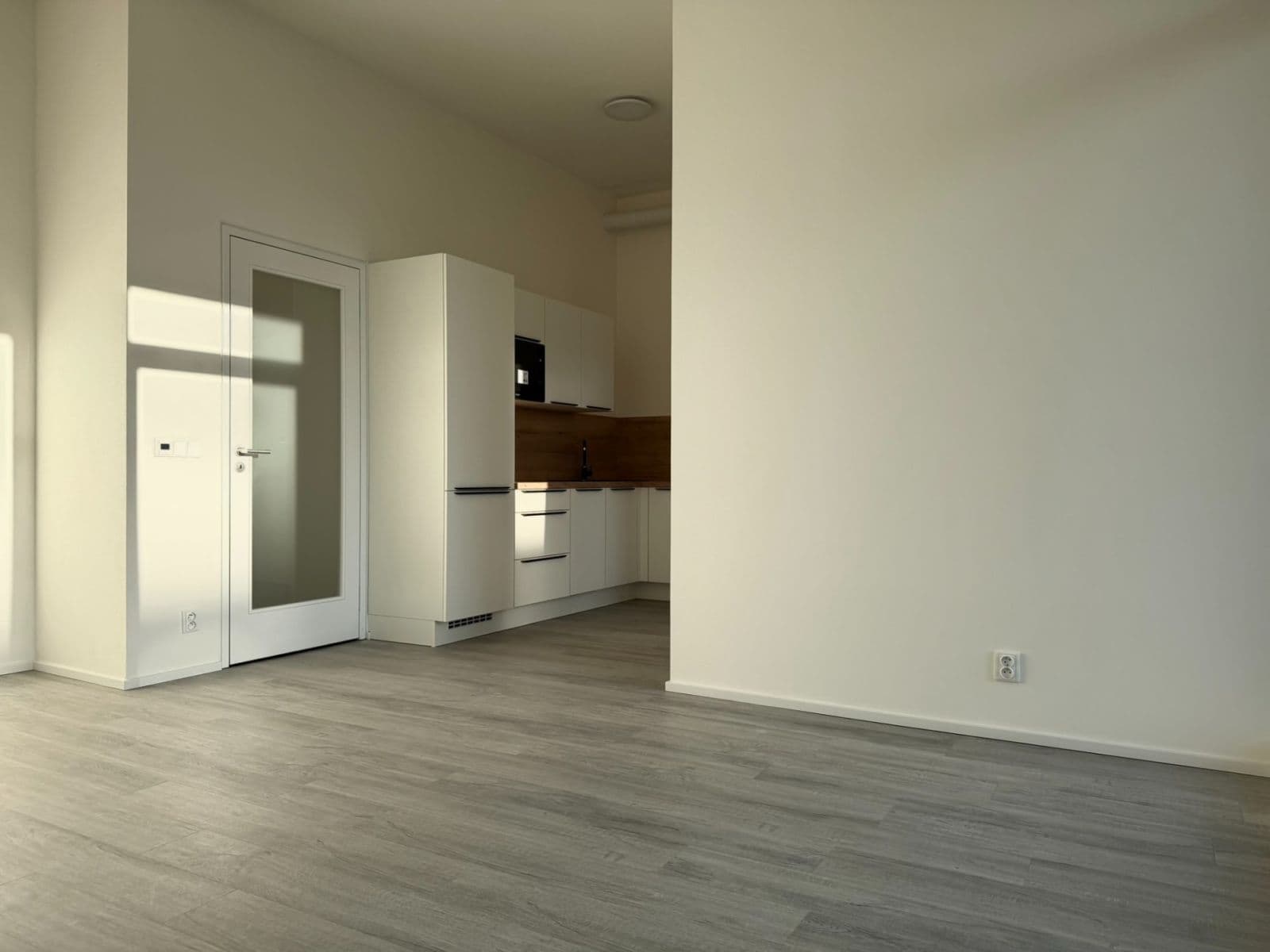 Pronájem bytu 2+kk 57 m², Malešická, Praha, Praha Pronájem bytu 2+kk 57 m², Malešická, Praha, Praha