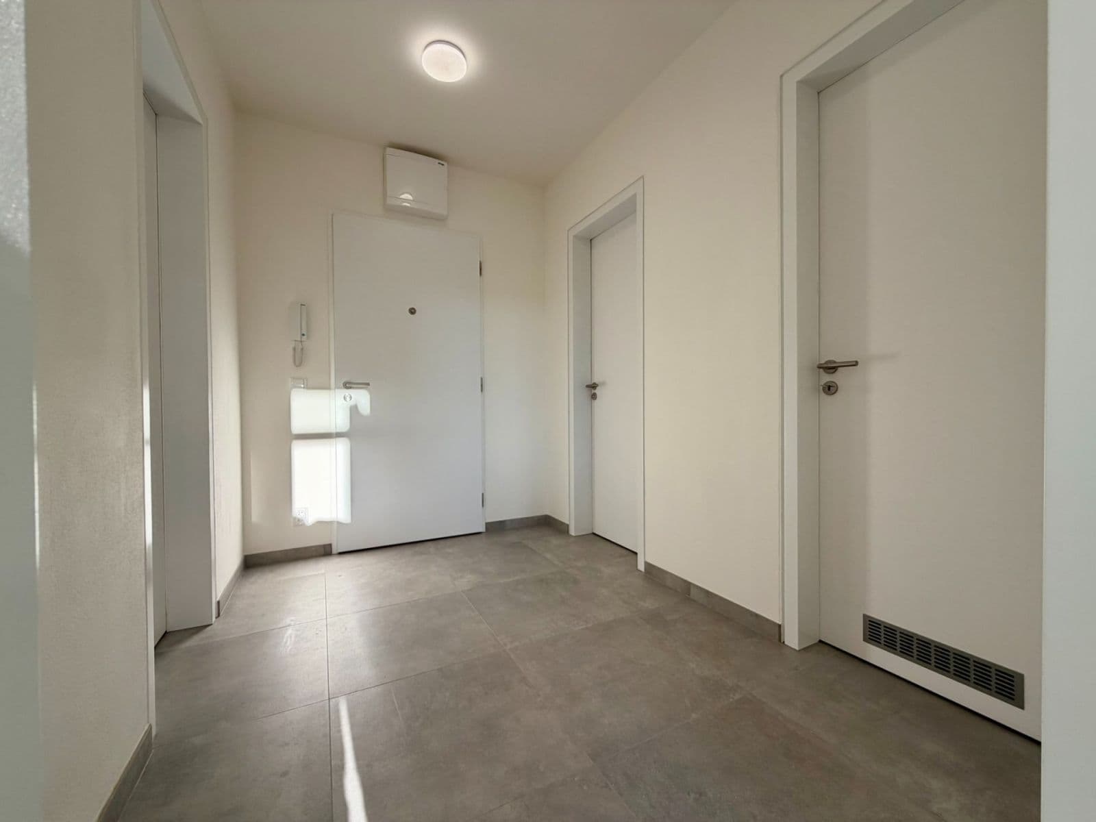Pronájem bytu 2+kk 57 m², Malešická, Praha, Praha Pronájem bytu 2+kk 57 m², Malešická, Praha, Praha