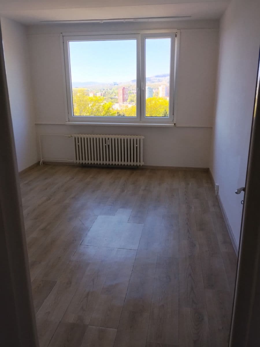 Pronájem bytu 2+1 62 m², Březenecká, Chomutov, Ústecký kraj Pronájem bytu 2+1 62 m², Březenecká, Chomutov, Ústecký kraj