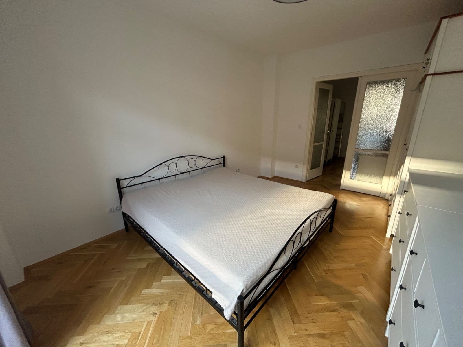 Pronájem bytu 2+kk 64 m², Stroupežnického, Praha, Praha Pronájem bytu 2+kk 64 m², Stroupežnického, Praha, Praha