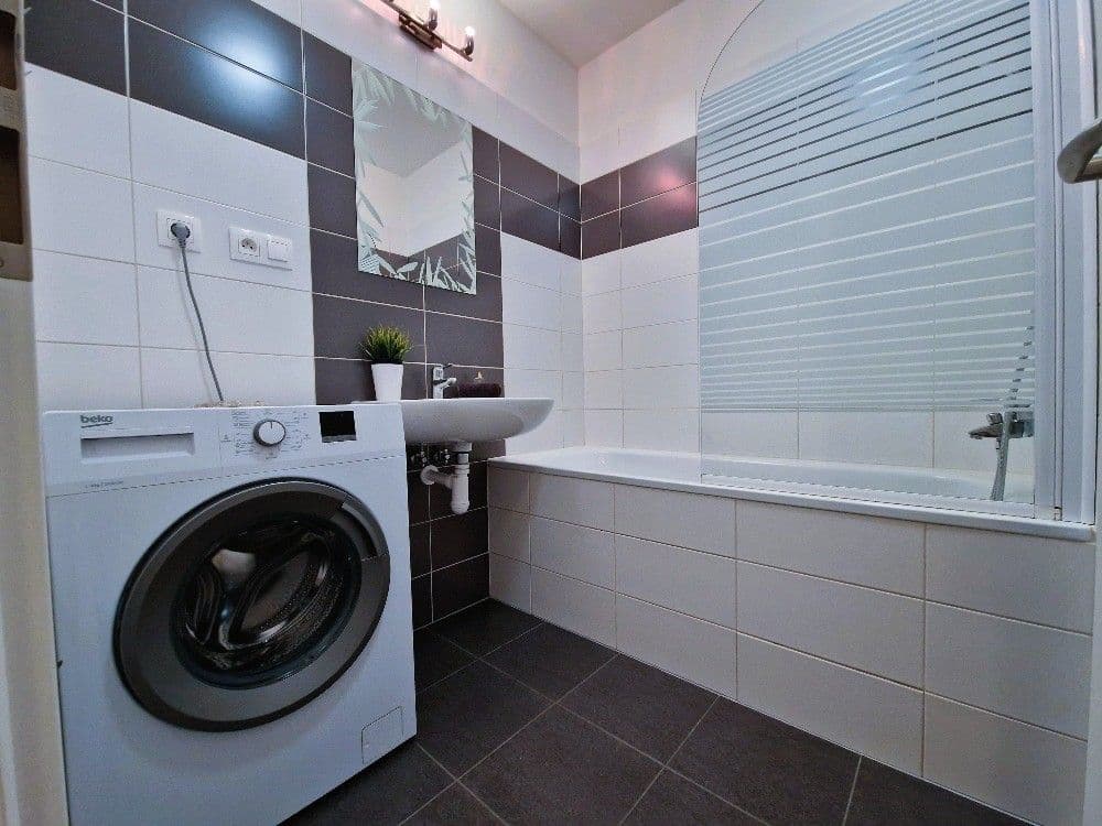 Pronájem bytu 1+kk 28 m², Václava Trojana, Praha, Praha Pronájem bytu 1+kk 28 m², Václava Trojana, Praha, Praha