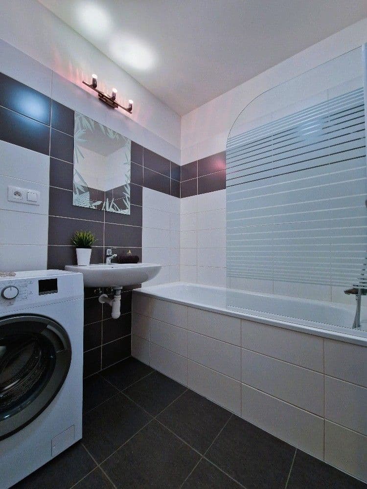 Pronájem bytu 1+kk 28 m², Václava Trojana, Praha, Praha Pronájem bytu 1+kk 28 m², Václava Trojana, Praha, Praha