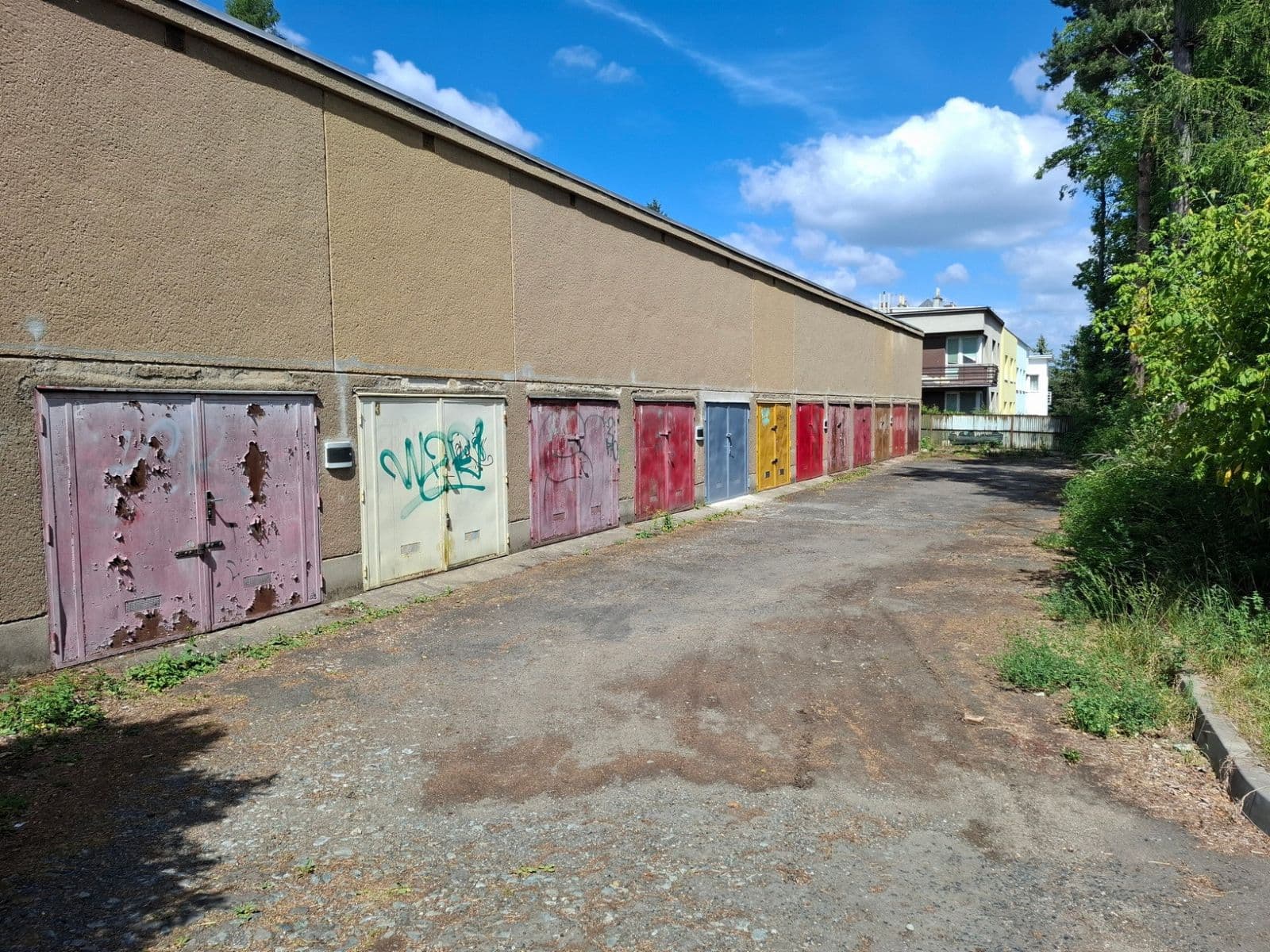 Pronájem garáže 16 m², Matzenauerova, Brno, Jihomoravský kraj Pronájem garáže 16 m², Matzenauerova, Brno, Jihomoravský kraj