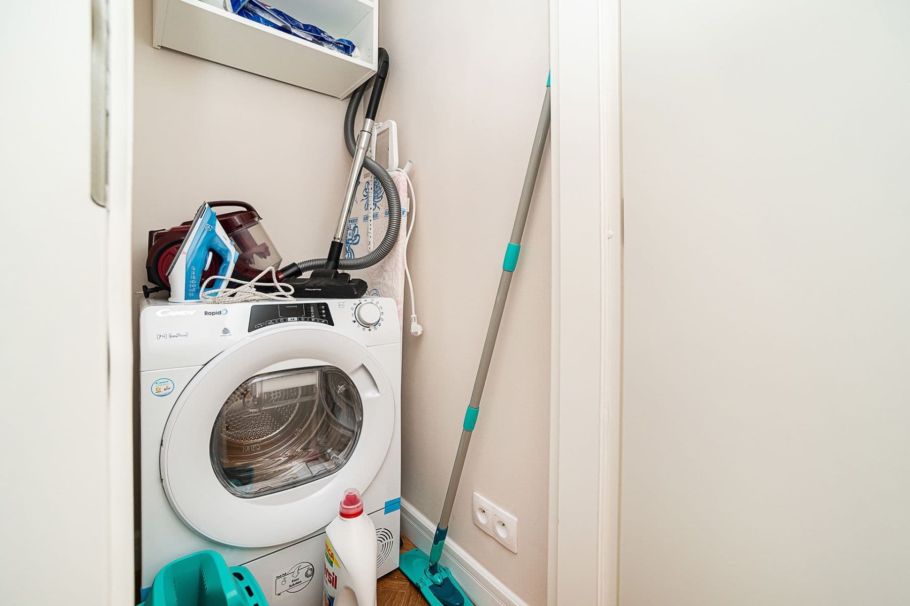 Prodej bytu 1+kk 35 m², Pobřežní, Praha, Praha Prodej bytu 1+kk 35 m², Pobřežní, Praha, Praha