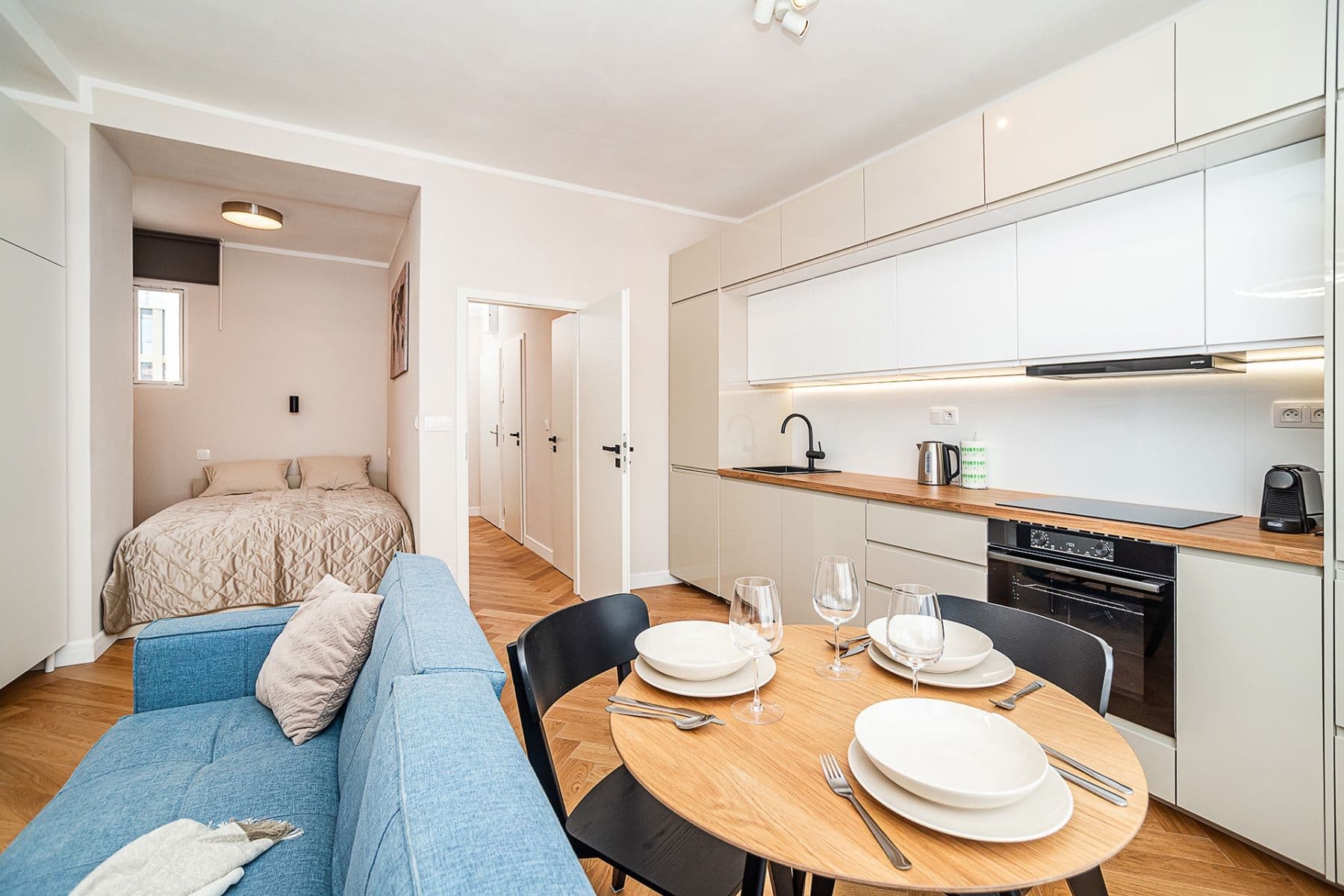 Prodej bytu 1+kk 35 m², Pobřežní, Praha, Praha Prodej bytu 1+kk 35 m², Pobřežní, Praha, Praha