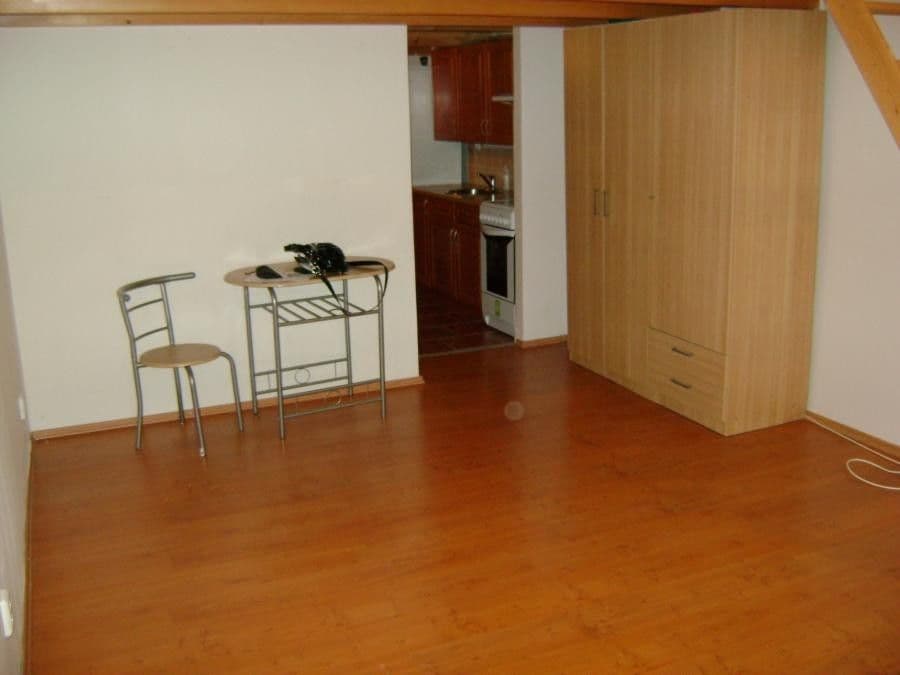 Pronájem bytu 1+kk 35 m², Černokostelecká, Praha, Praha Pronájem bytu 1+kk 35 m², Černokostelecká, Praha, Praha